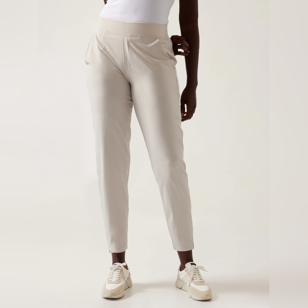 Athleta Brooklyn Ankle Pant in Abalone Grey Size 4